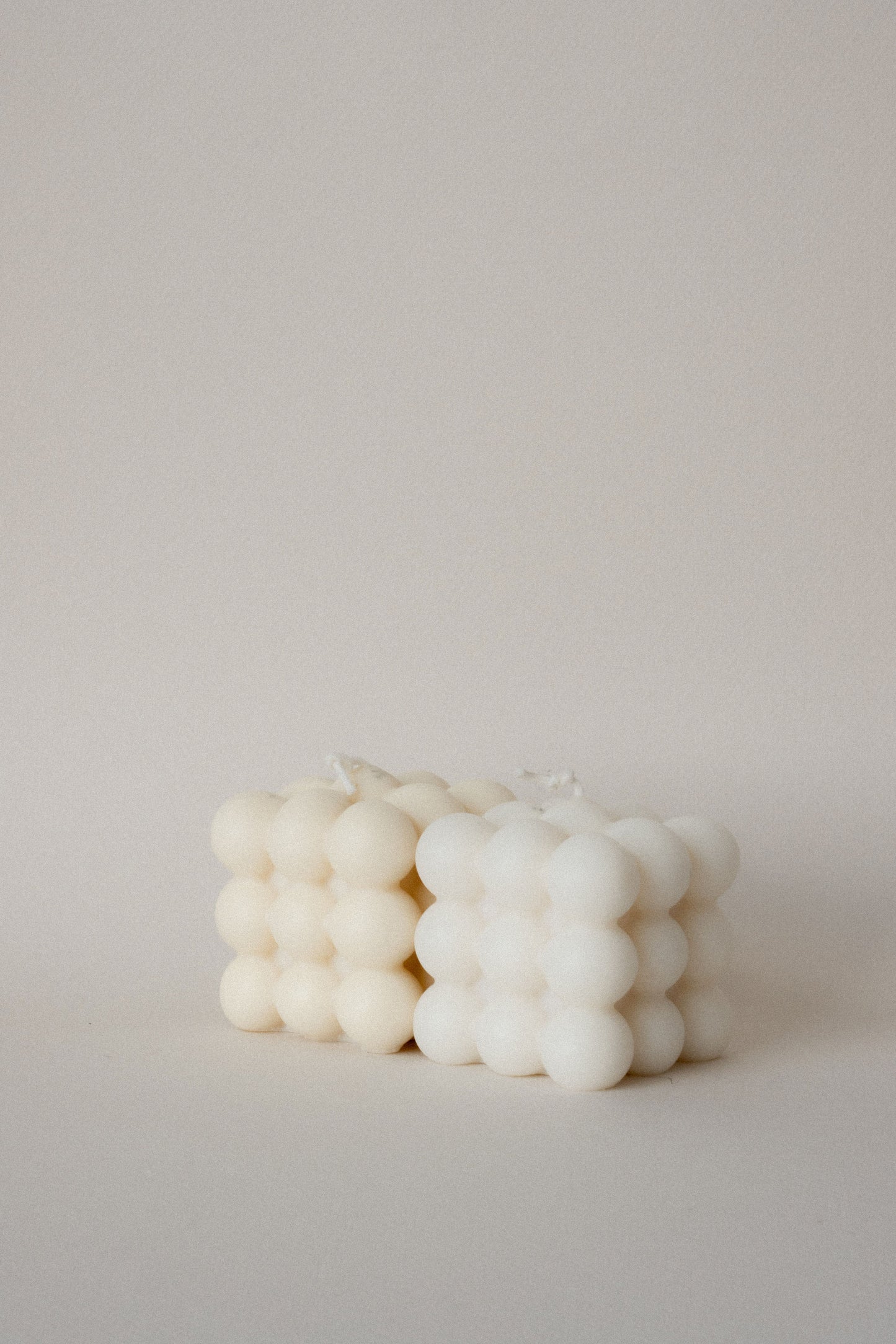 Vanilla and Sandalwood Bubble candle decor - LouisaJonesco