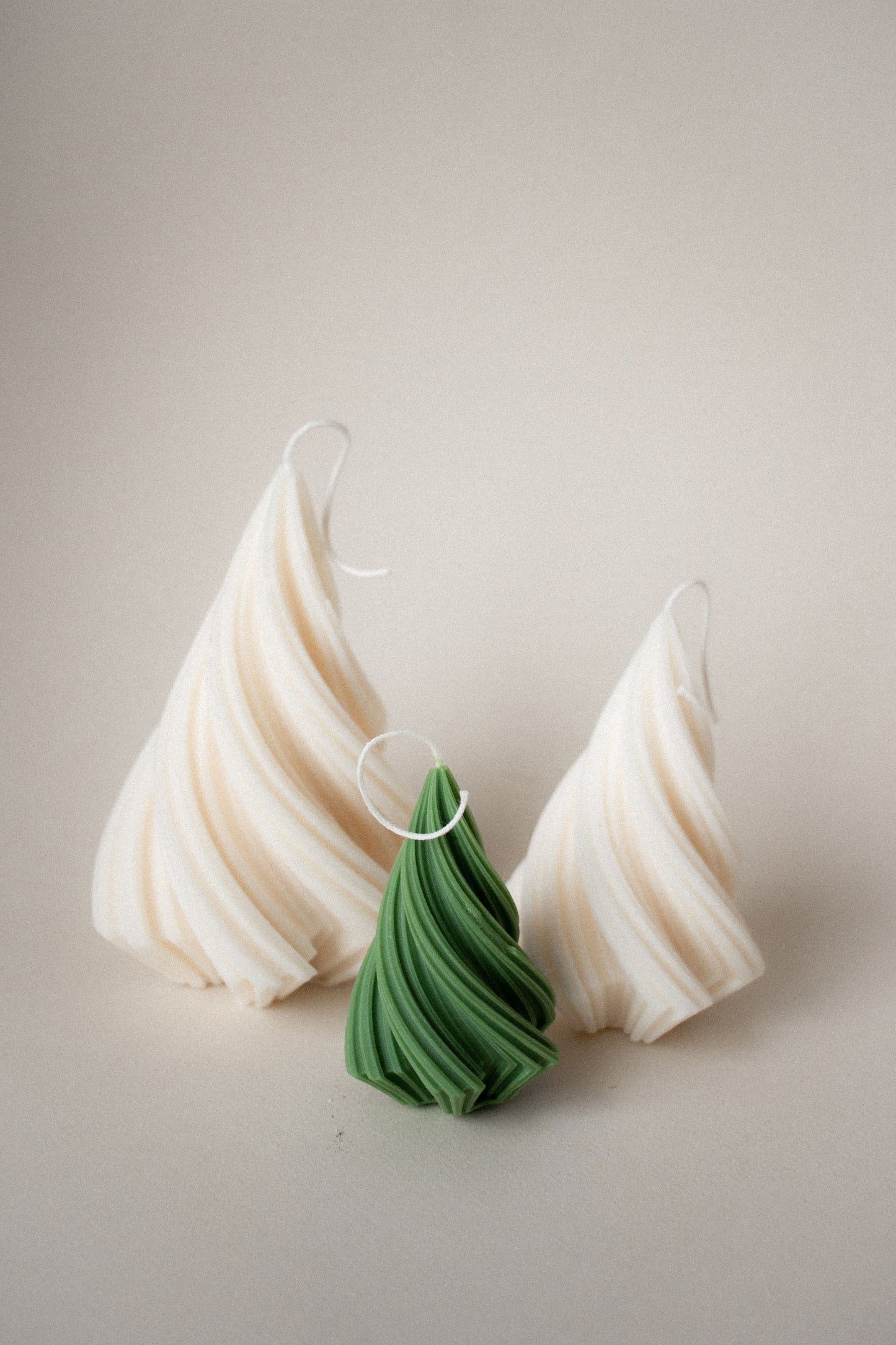 Swirl Christmas tree - LouisaJonesco