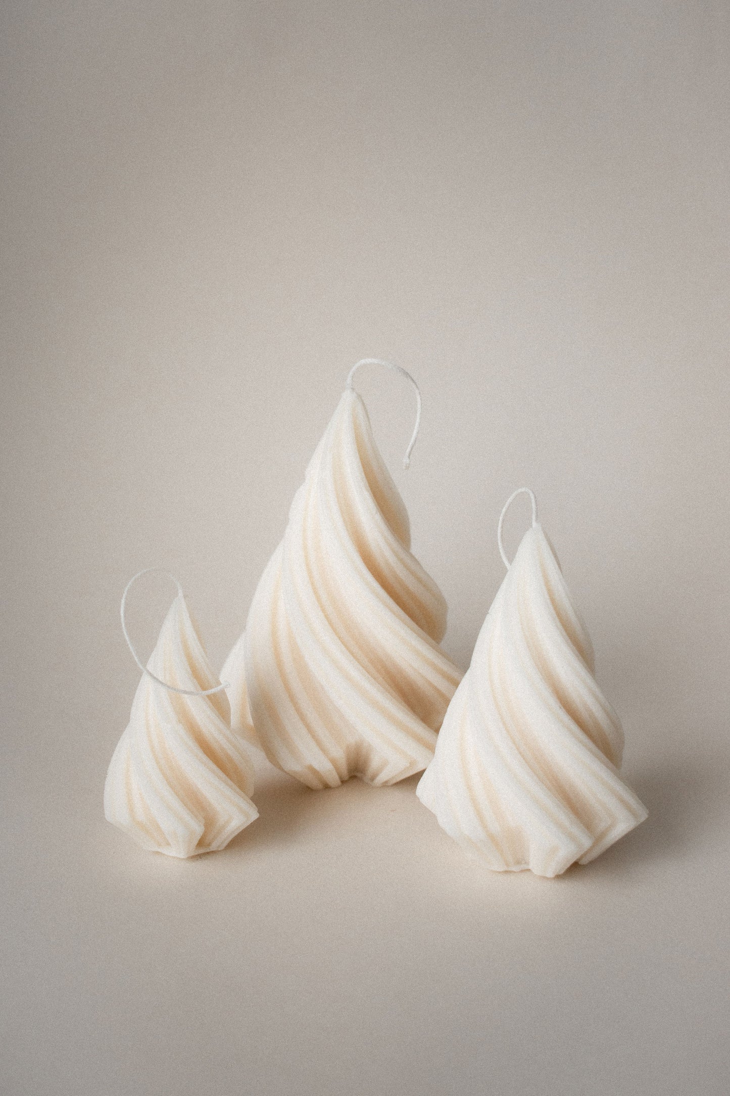 Swirl Christmas tree - LouisaJonesco